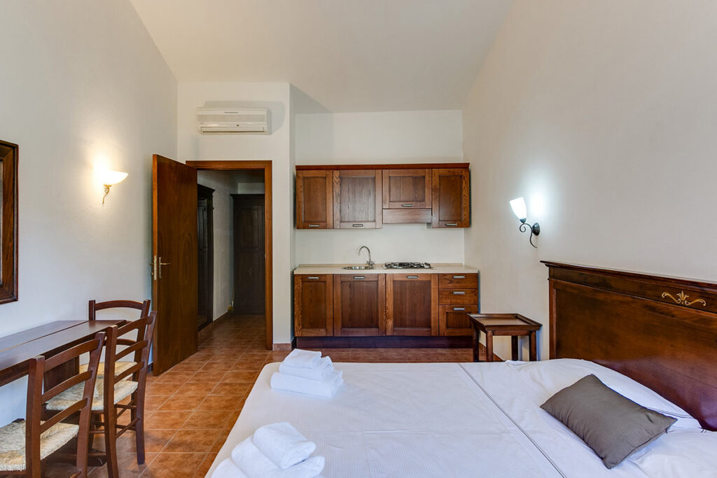 Essential · Borgo Magliano