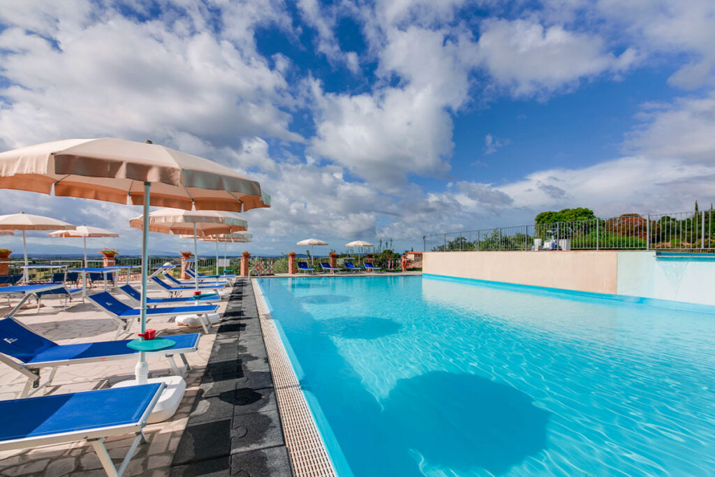 Piscina panoramica · Borgo Magliano